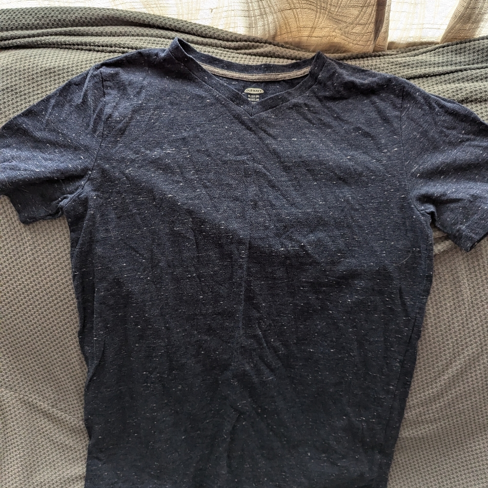 Boys size 14-16 T-shirts (3) - Picture 8 of 9